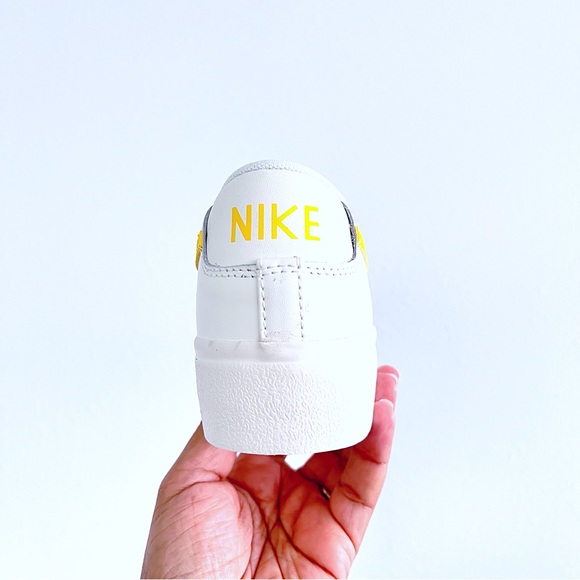 Women’s Nike Blazer Low Platform White Yellow - Picture 6 of 7